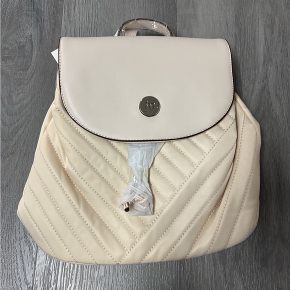 Jessica Moore Handbags - Jessica Moore Quilted Backpack Cloud Creme NWT